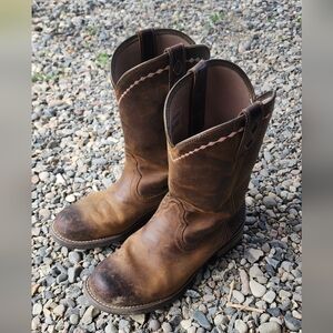Ariat Brown Cowboy Boots with Distressed Leather and Stitching